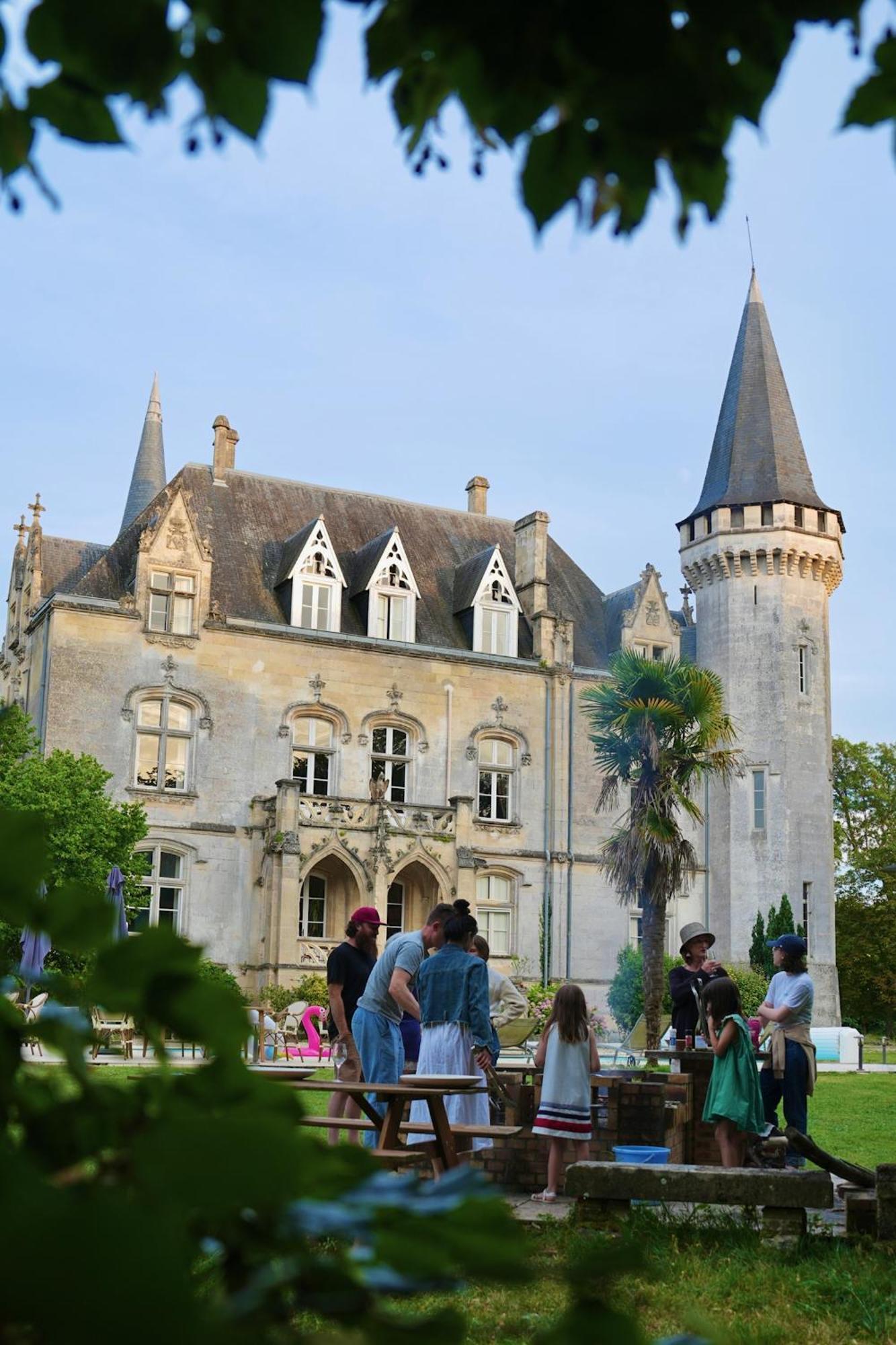 Chateau Borgeat De Lagrange - Privatisation Bed & Breakfast Blaye Exterior photo